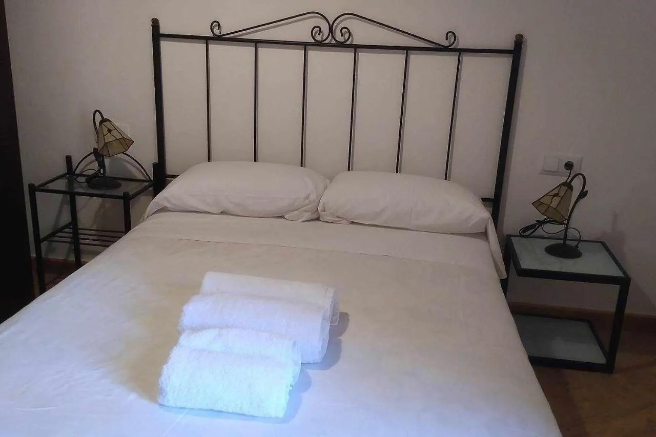 Charming Village House Tarragone